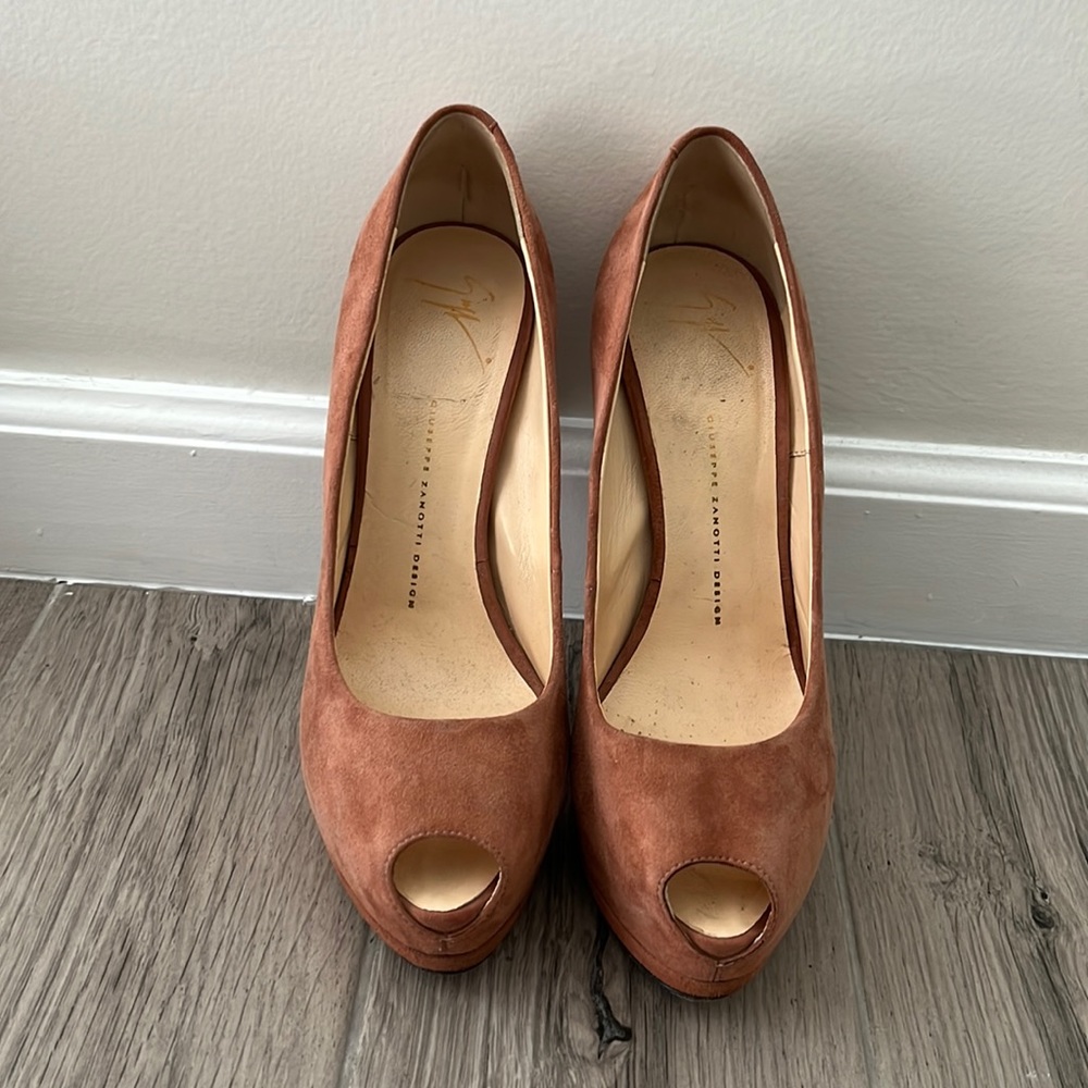 Giuseppe Zanotti pink suede peep toe heels